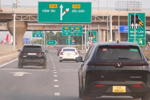 Từ TP.HCM vào cao tốc Biên Hòa - Vũng Tàu thế nào khi mở 1 nhánh nút giao Long Thành?