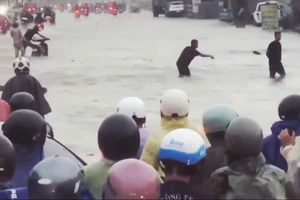 Trung tâm thành phố Đồng Nai ngập sâu sau mưa lớn