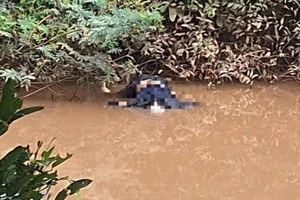 Công an tìm thân nhân của thi thể trôi trên sông ở Đồng Nai