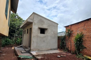 Đắk Lắk: 1 xã xây 8 nhà vệ sinh công cộng hết 1,6 tỉ đồng