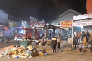 Cháy chợ ở Đắk Lắk, khoảng 28 kiốt chợ bị thiêu rụi