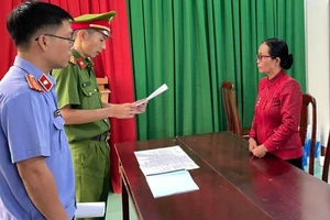 48 người ở Đắk Lắk sập bẫy một phụ nữ lừa chạy việc hàng tỉ đồng