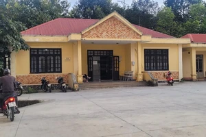 4 người ở Đắk Nông bị bắt vì nhận tiền làm 'dịch vụ' sổ đỏ