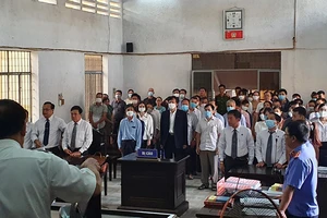 Cựu giám đốc Sở Y tế hầu tòa vụ đấu thầu thuốc gây thiệt hại gần 14 tỉ đồng