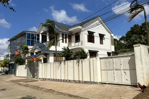 Xử phạt người 'có biệt thự nhưng được đưa vào diện không có đất ở'