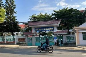 Bốn cán bộ, giáo viên bị kiểm điểm vì phát ngôn phản cảm trên mạng xã hội