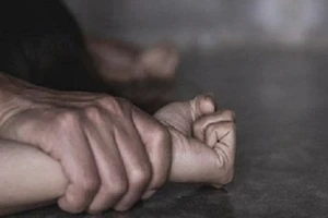 Bắt kẻ xâm hại bé gái 14 tuổi chậm phát triển