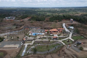 Giám đốc công ty bất động sản tự nguyện phá dỡ công trình trái phép