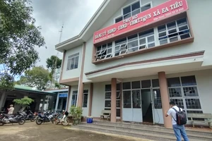 Tặng Huy hiệu 'Tuổi trẻ dũng cảm' cho 5 chiến sĩ trong vụ trụ sở công an xã ở Đắk Lắk bị tấn công