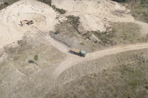 Đình chỉ giấy phép hoạt động doanh nghiệp hút cát ở lòng hồ thủy điện