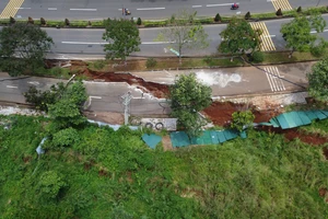 Chuyên gia lý giải nguyên nhân sụt lún, nứt vỡ đất ở Đắk Nông