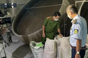 Phạt 1 cơ sở kinh doanh phân bón không có quyết định công nhận lưu hành