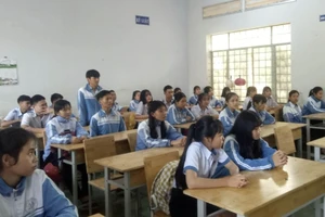 Gần 14.000 học sinh khó khăn ở Đắk Lắk được hỗ trợ
