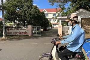 1 bác sĩ bị bắt khi đang nhận tiền của bệnh nhân tâm thần