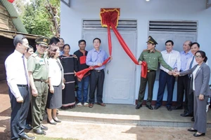 Xây 1.200 căn nhà cho người nghèo ở Đắk Lắk