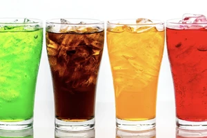 3 học sinh bị hoảng loạn sau khi uống nước ngọt tiếp thị