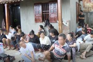 Khen thưởng công an phá ổ đánh bạc, vây bắt 41 người