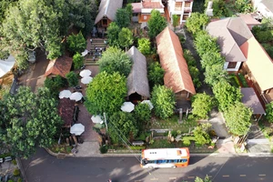 Những ngôi nhà dài người Ê đê ở TP Buôn Ma Thuột làm say đắm du khách