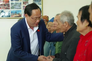 Phó Chủ tịch Quốc hội Trần Quang Phương thăm, chúc tết tại Đắk Nông