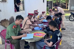 20 thanh thiếu niên tổ chức đua xe trái phép 