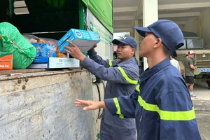 Người dân Đắk Lắk góp nhu yếu phẩm gửi đến bà con Nghệ An ảnh hưởng bão số 3