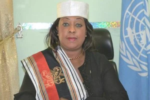 Vì sao chủ tịch FIFA 'phải lòng' Fatma Samoura?