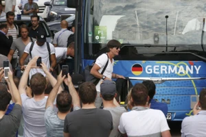 Tuyển Đức về nước, Loew cân nhắc đi tiếp hay không