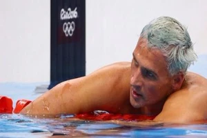 Kình ngư Ryan Lochte bị cấm thi đấu 10 tháng