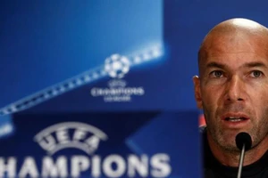 Zidane: Chẳng lợi gì khi Real chơi sân không khán giả