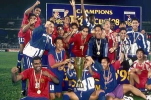 Đông Nam Á: Giấc mơ World Cup và chuyện… 'đốt đền'