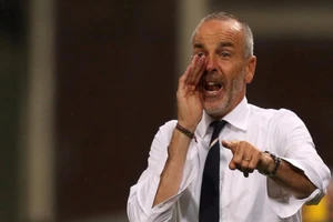Pioli ngồi vào ghế nóng Inter
