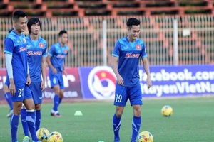 Sốt đội tuyển ở Tây Đô