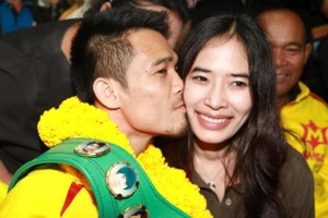 Đánh bại đối thủ rồi cưới vợ, mua xe, xây nhà