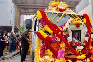 Cuộc tỉ thí của những kẻ... chán sống