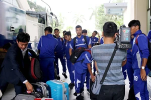 Tuyển Campuchia đã đến Hà Nội, “ủ mưu” thắng tuyển VN