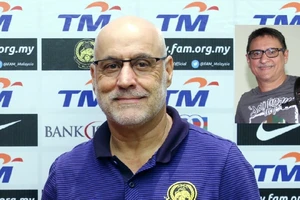 Phải ‘trảm’ ngay HLV tuyển Malaysia