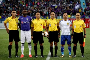 Trọng tài Thái Lan làm trận Hà Nội - Quảng Nam bị bắt
