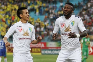 Hoàng Vũ Samson về Buriram