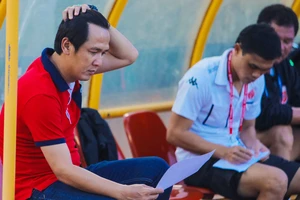 Được và mất khi HLV Minh Phương… bỏ CLB Long An