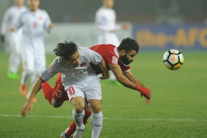 Trước trận U23 VN-Iraq: Khi thư sinh đối đầu gã mày râu