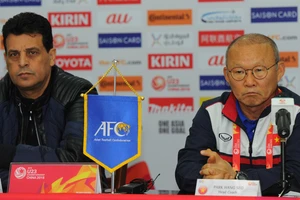 HLV Park Hang-seo bắt bài Iraq