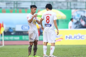 Vắng Công Phượng,HA Gia Lai vẫn hạ nhà vô địch V-League