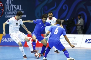 Bán kết Futsal châu Á: Sạch bóng ngựa ô