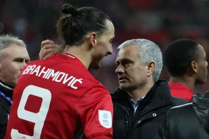 'Vua' Ibra không muốn là gánh nặng của MU