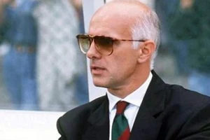 HLV Arigo Sacchi nói gì về chuyện Neymar?