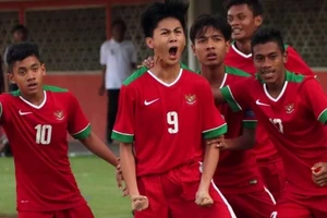 Vắng thủ môn Duy Dũng, U-16 VN thua U-16 Indonesia