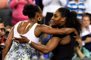 Chị em nhà Williams “tương tàn”