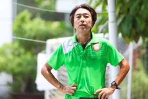 Không khí trầm lắng của CLB TP.HCM khi 'rắn mất đầu'