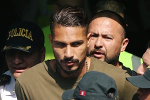 Neymar sợ mất World Cup, Griezmann mơ vô địch,Guerrero gặp nạn