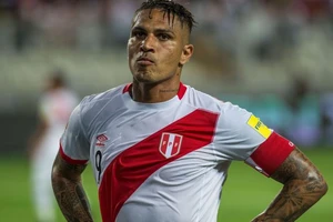 Đội trưởng Peru mất World Cup vì bị 'gài'?